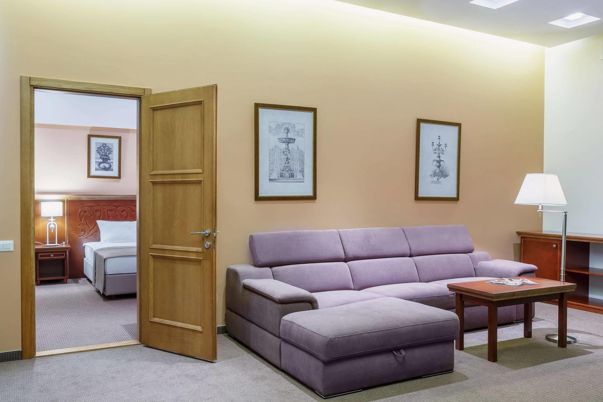 Alarus Luxe Hotel 敖德萨 外观 照片
