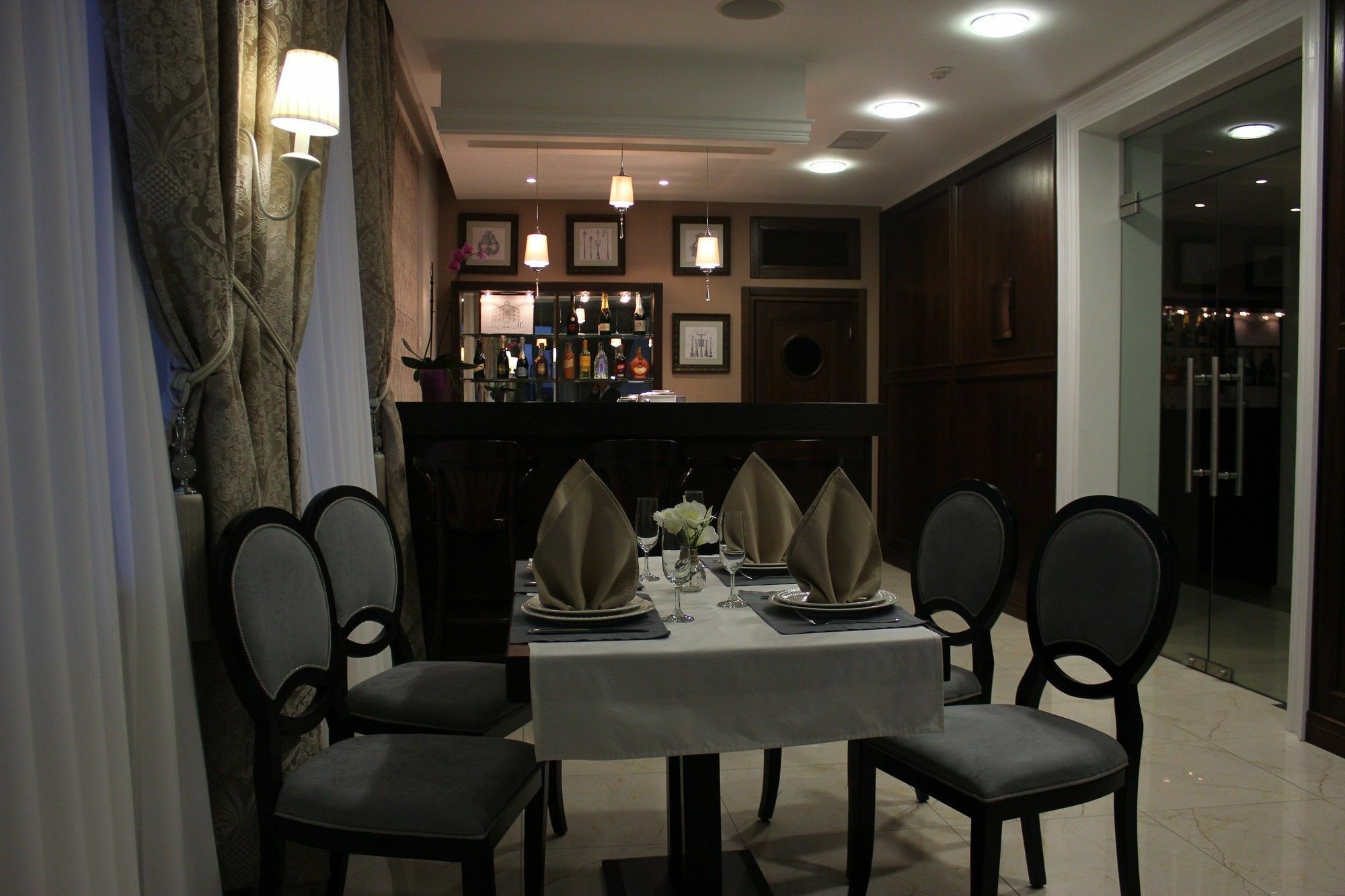 Alarus Luxe Hotel 敖德萨 外观 照片