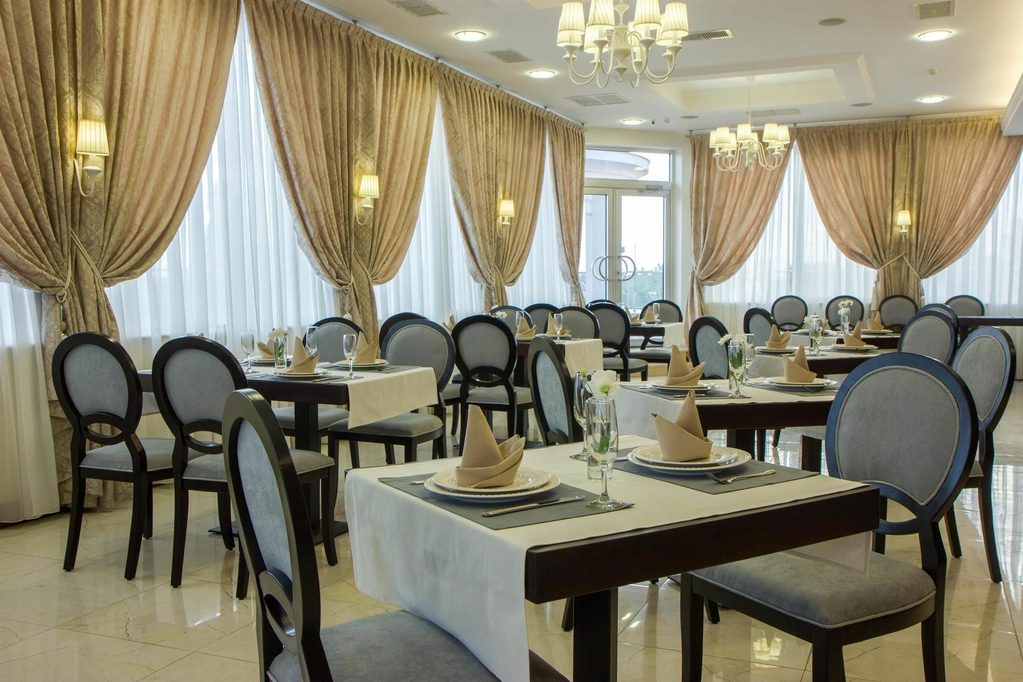 Alarus Luxe Hotel 敖德萨 外观 照片